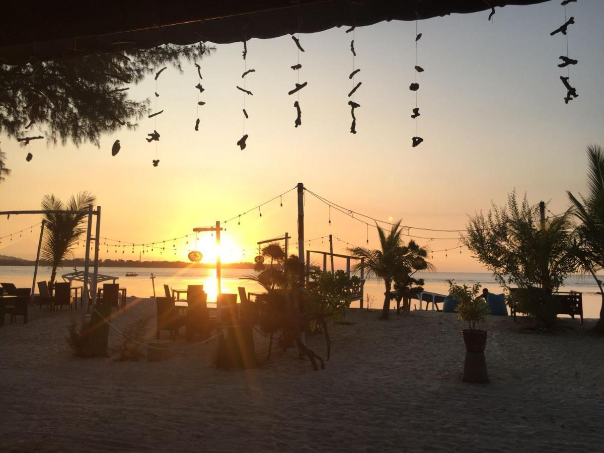 Saeri Matahari Bungalow Gili Air Kültér fotó