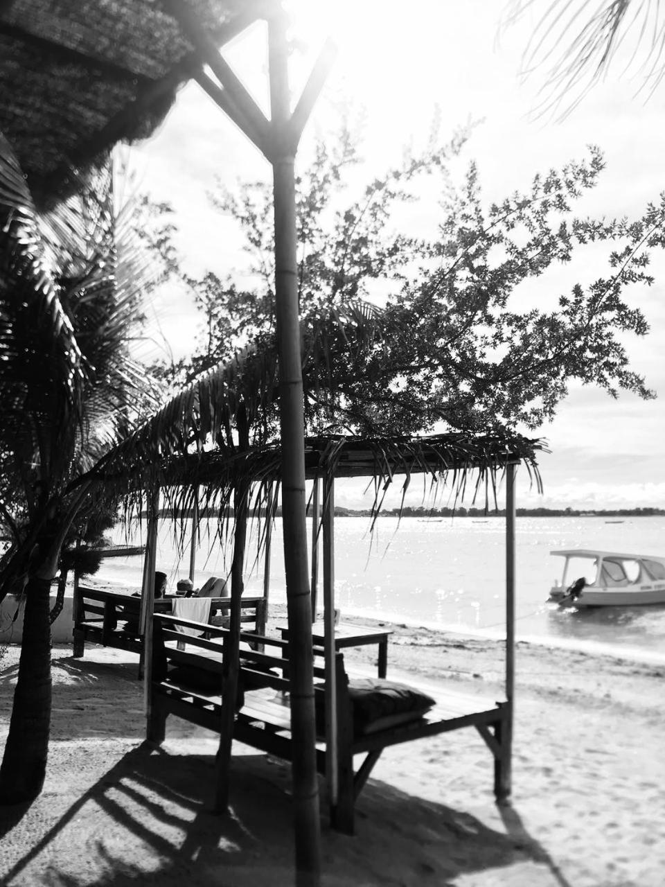 Saeri Matahari Bungalow Gili Air Kültér fotó
