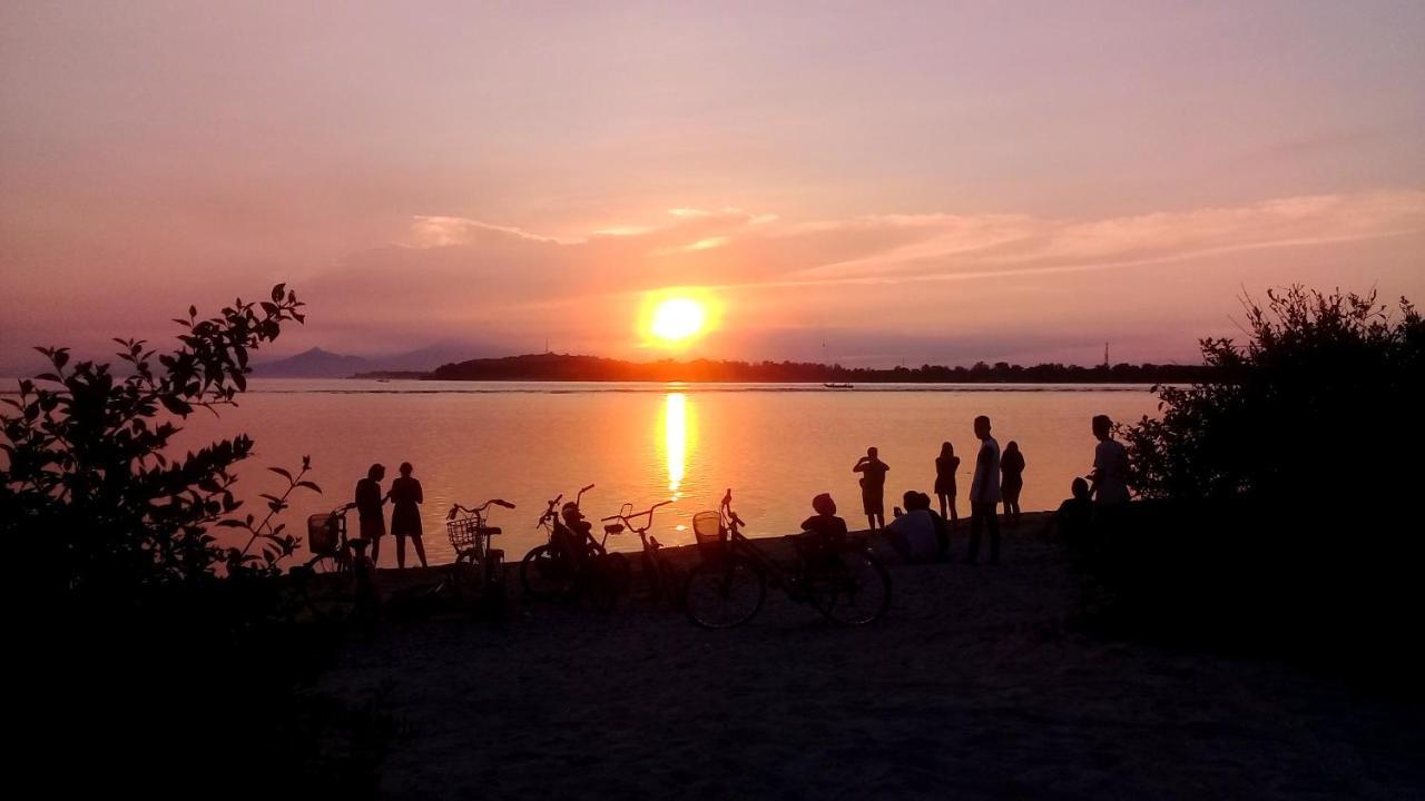 Saeri Matahari Bungalow Gili Air Kültér fotó